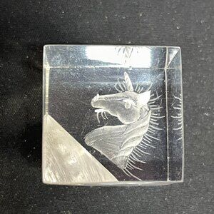 RUSS BERRIE & CO ACRYLIC 1" CUBE - UNICORN